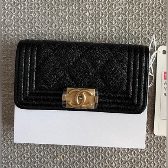 Price is firm NWT Chanel le boy card holder/compact wallet - Picture 1 of 11